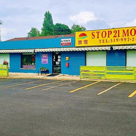Stop 21 Motel Southampton Exteriér fotografie