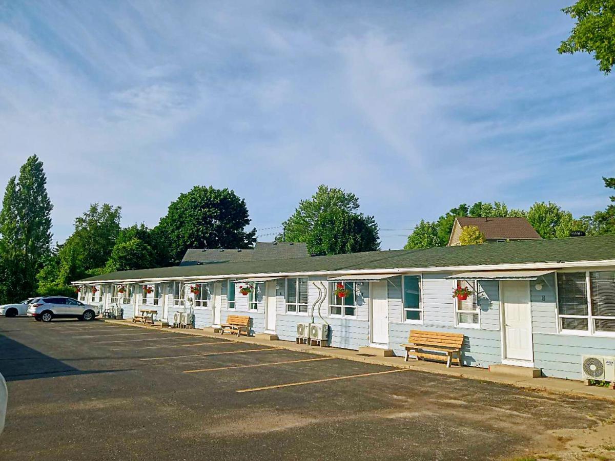 Stop 21 Motel Southampton Exteriér fotografie
